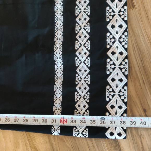 EUC WHBM Embroidered Empire Dress - Picture 4 of 8